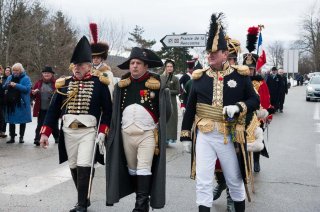 Laffrey. Commémoration du 7 mars à la prairie de la rencontre. Napoléon et ses généraux