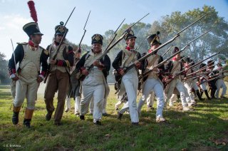 Reconstitution historique de la période napoléonienne au château du Passage en Isère. Chargez !!!