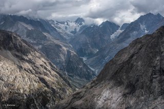 Haute vallée du Vénéon, au fond le glacier de la Pilatte