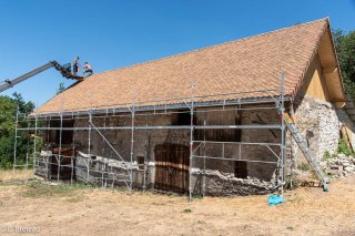 Pose de la tuile de fronton, le chantier est terminé !