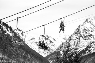 Station de ski de l'Alpe du Grand Serre. Exercices d'évacuation d'un télésiège en cas de panne