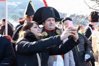 Napoléon à la Salle en Beaumont (Isère). Reconstitution du bicentenaire de la prairie de la rencontre. 7 mars 2015