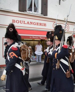 Défilé à Vizille (Isère). Reconstitution historique pour le bicentenaire de la remontée de Napoléon et de sa troupe de l'Ile d'Elbe.