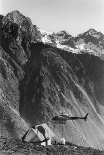 Héliportage en début de saison dans le Valgaudemar. Hautes-Alpes