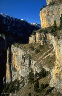 Falaise du cirque d'Archiane