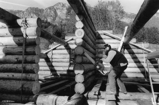 Construction d'une maison en fustes