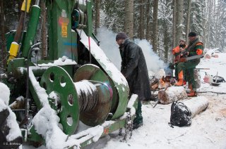 Déneigement et réglage du treuil avant de démarrer la journée