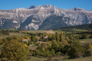 Hameau Le Perrier à Saint Baudille et Pipet au pied de l'Obiou