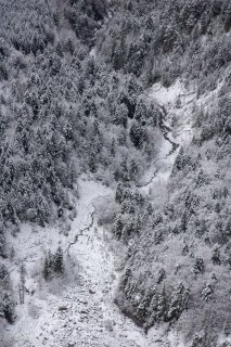 Ruisseau au pied du Châtel. Trièves, Isère