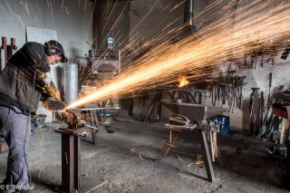 Atelier de forge LET avec Jérémy Roger à Clelles en Trièves. Isère